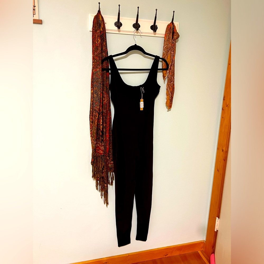 NWT SKIMS Black Catsuit 🐈‍⬛